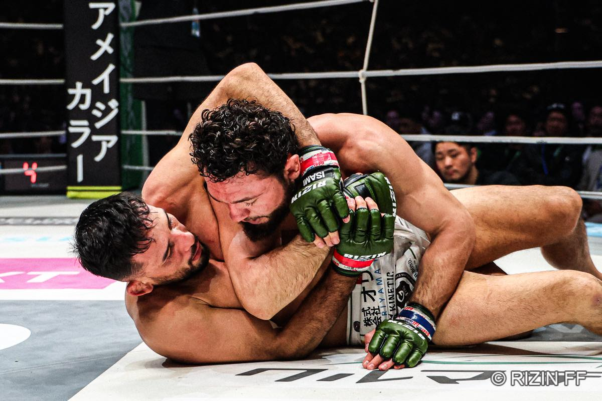 クレベル・コイケ◯ vs. ✕ヴガール・ケラモフ