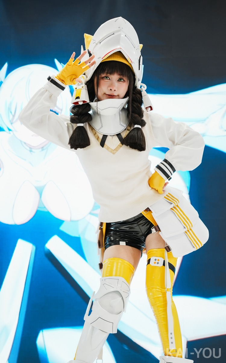 「コミックマーケット107」コスプレイヤー17