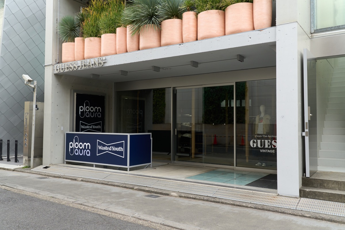 会場となったアートギャラリー・81 BELOW外観（提供写真）