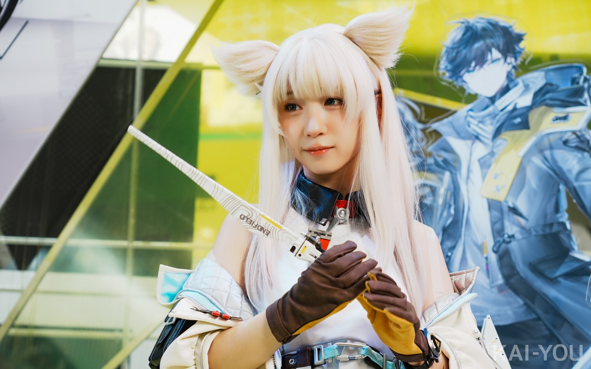 「コミックマーケット107」コスプレイヤー42