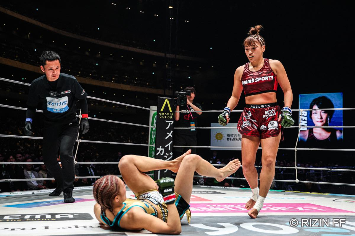 伊澤星花◯ vs. ✕RENA