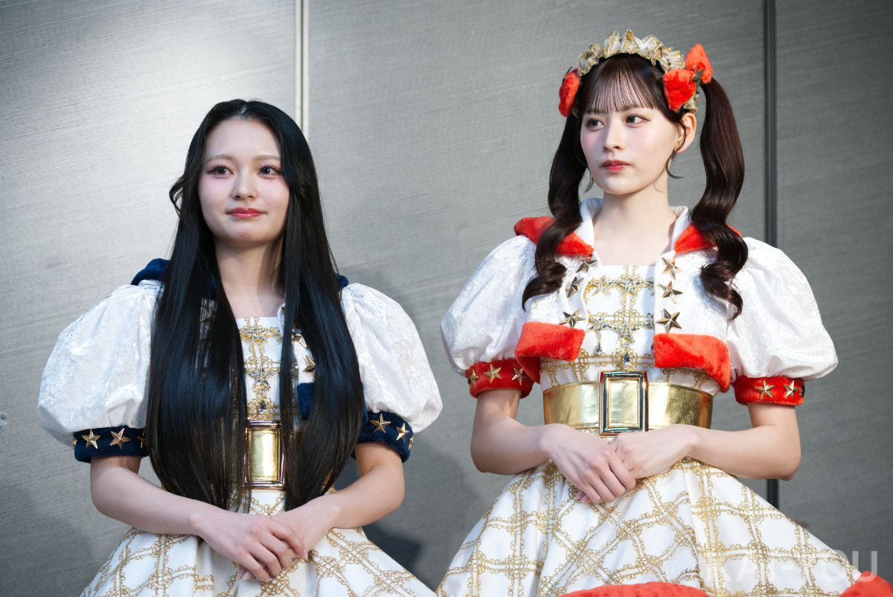 左：桐原美月　右：立花琴未