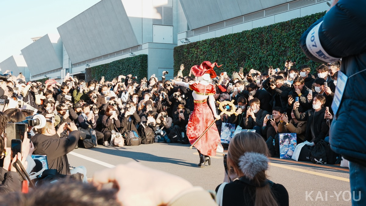 全方位的にポーズを決めまくるのすごい