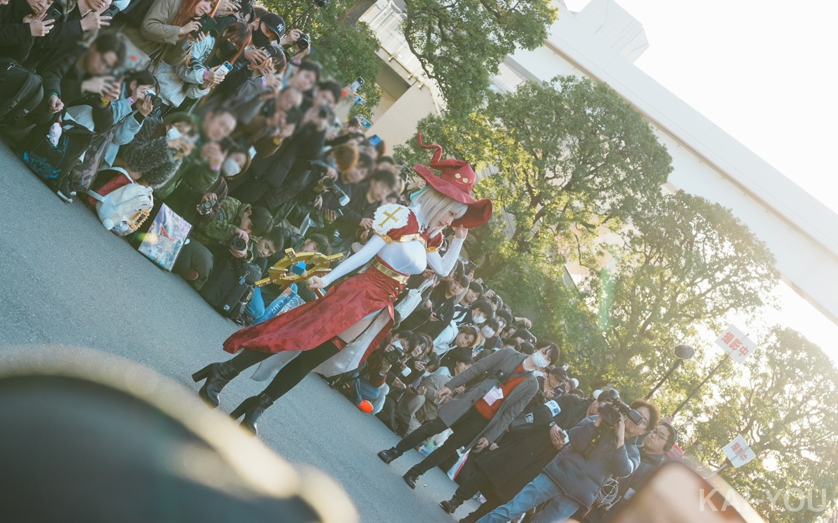 えなこさんの神々しいコスプレ9