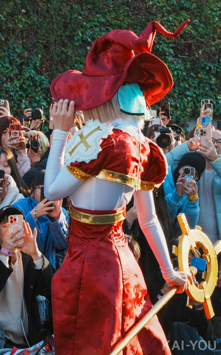 えなこさんの神々しいコスプレ7