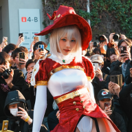 えなこさんの神々しいコスプレ5