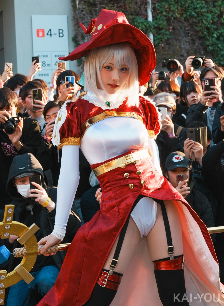 えなこさんの神々しいコスプレ5