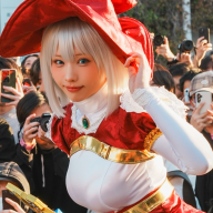 ポーズを決めるえなこさん