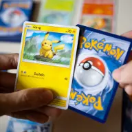 『ポケモンカードゲーム』（wachiwit／wachiwit - stock.adobe.com）