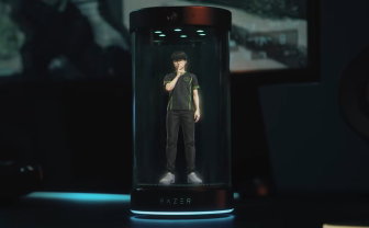ホログラム×AIキャラの新デバイスが近未来すぎる 『LoL』Fakerを卓上に召喚