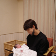 第一子誕生を報告したはじめしゃちょー