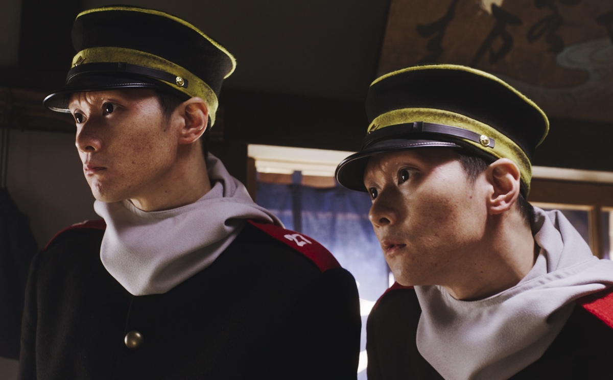 二階堂浩平・洋平（栁俊太郎／一人二役）