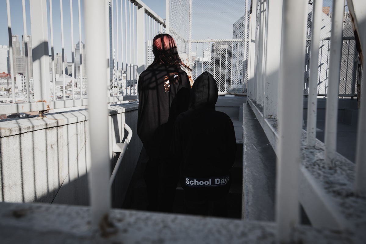 Chillweeb×『School Days』コラボアパレルルック2