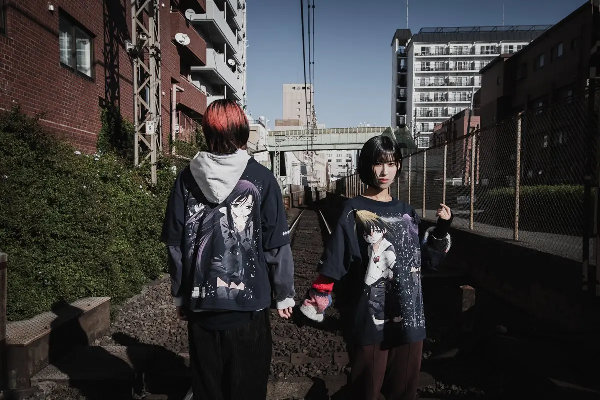 Chillweeb×『School Days』コラボアパレルルック11