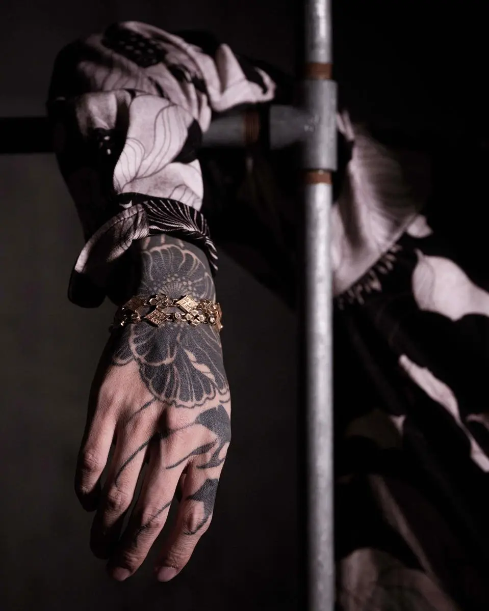 GAKKIN×BUDSPOOLコラボアイテム着用ルック