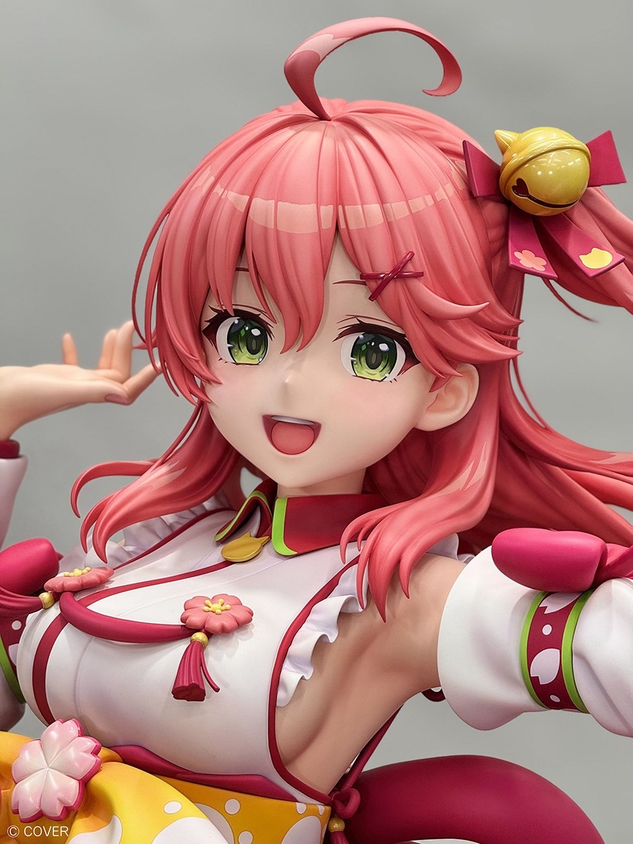 さくらみこの等身大フィギュアが登場 ホロライブのイベント「SUPER