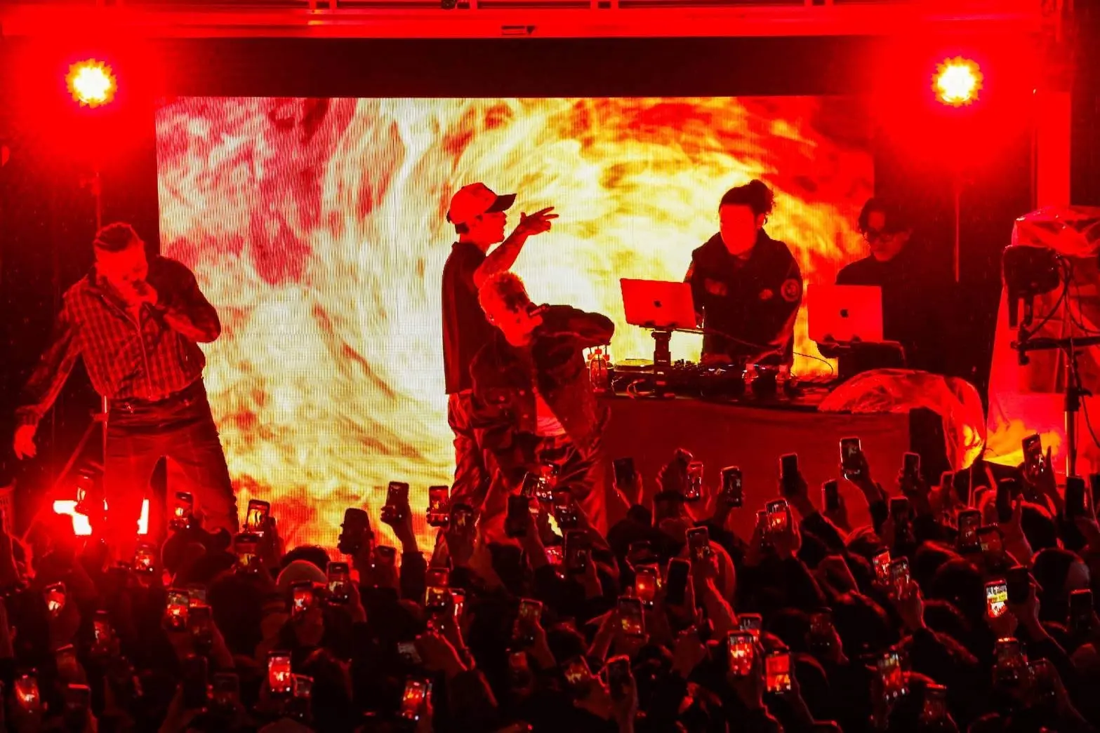 Masato Hayashi、渋谷でのゲリラライブに観客殺到　わずか9分で中止に