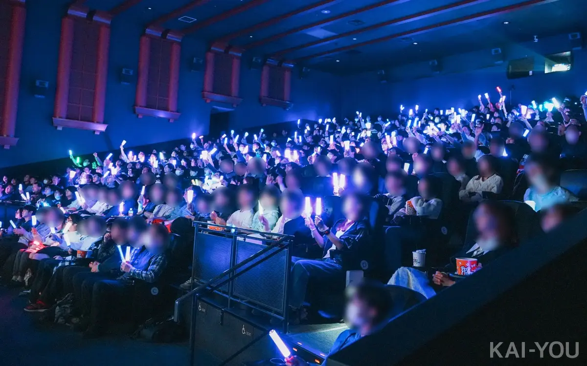 ってなるとペンライトはこんな色に