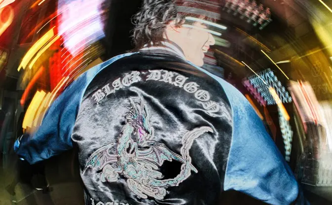 家庭科のドラゴン×ZOZOTOWNコラボスカジャン発売　モデルはスタンミが担当