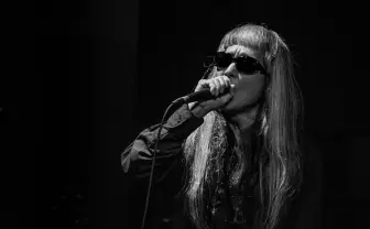 ノイズミュージシャン灰野敬二、ヴェネツィア最高栄誉賞「生涯功労金獅子賞」を受賞