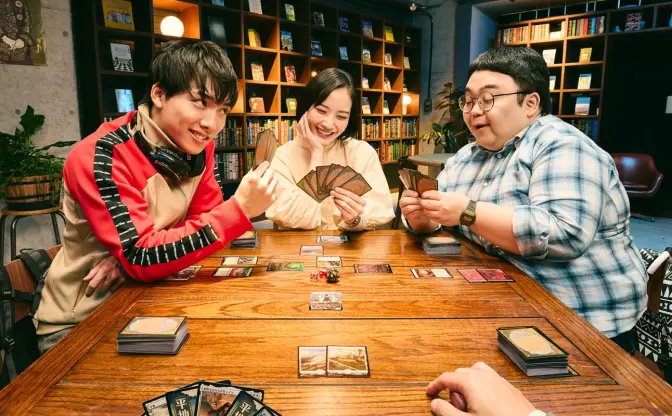 『マジック：ザ・ギャザリング』日本運営、多人数戦「統率者戦」を推進へ　名称を海外と統一