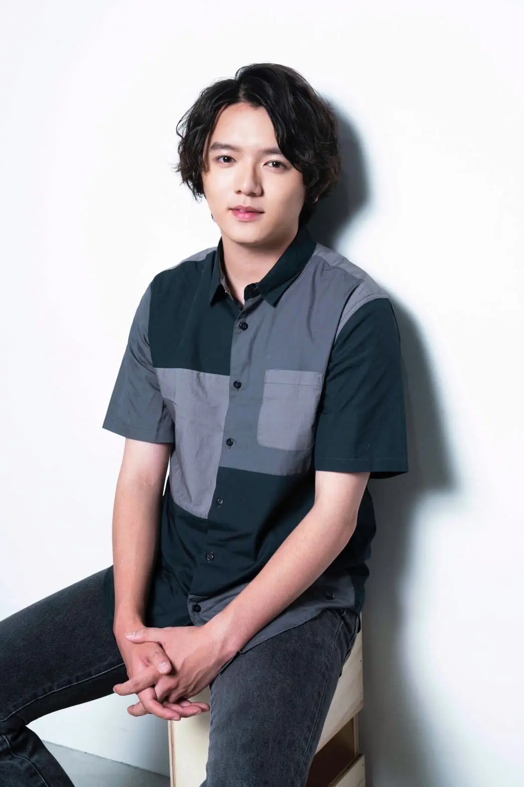 楽曲「君は恋人」のMVに出演した濱田龍臣さん／画像はオーイシマサヨシさんのXから