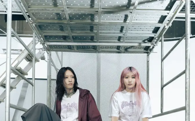 YOASOBI×ユニクロ「UT」グラフィックTシャツ発売決定　5年ぶり2度目