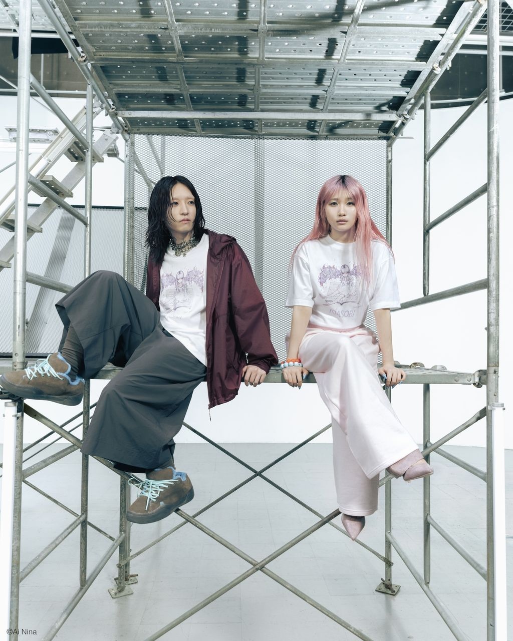 YOASOBI×ユニクロ「UT」グラフィックTシャツ発売決定 5年ぶり2度目