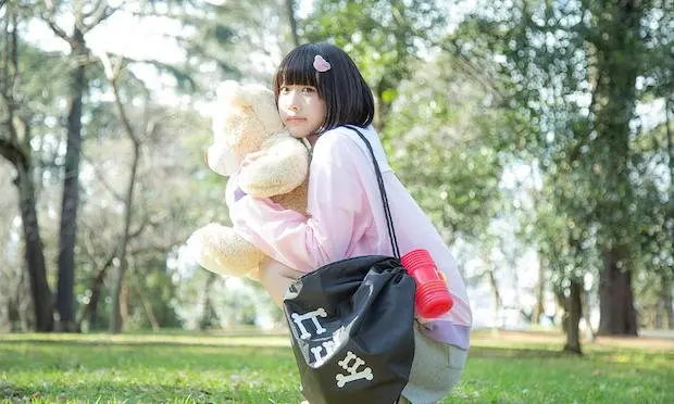女の子の願望を叶える写真！ えだまめ個展「私、変身してみるね？」
