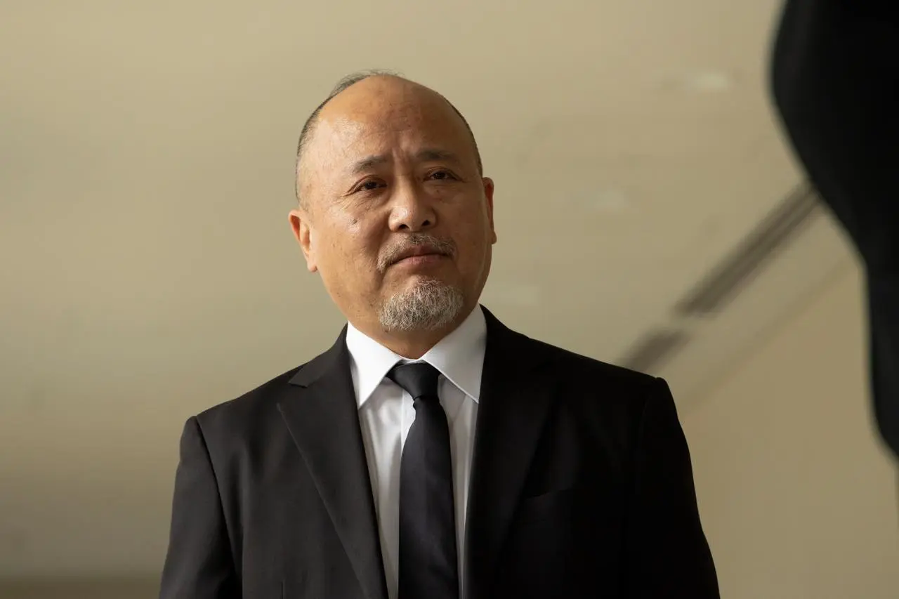 佳奈ら家族と懇意にしている精神科医・熊谷（演：マキタスポーツさん）。介護に疲れる佳奈をサポートしようとするが……