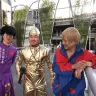 検証2日目は愉快な仮装を身にまとい、渋谷の街頭へ繰り出した