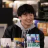 初の小説『青天』が直木三十五賞の候補作に選出された若林正恭さん／画像はInstagramより