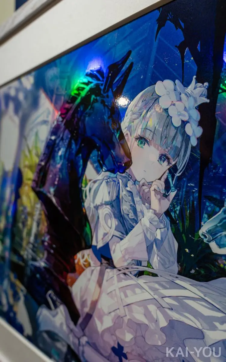イラストレーター藤ちょこ個展レポート 多彩な印刷技術で表現した幻想
