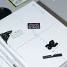 気鋭グラフィックデザイナー9人の合同展が書籍化 『グラフィックデザインの窓』刊行記念展が開催