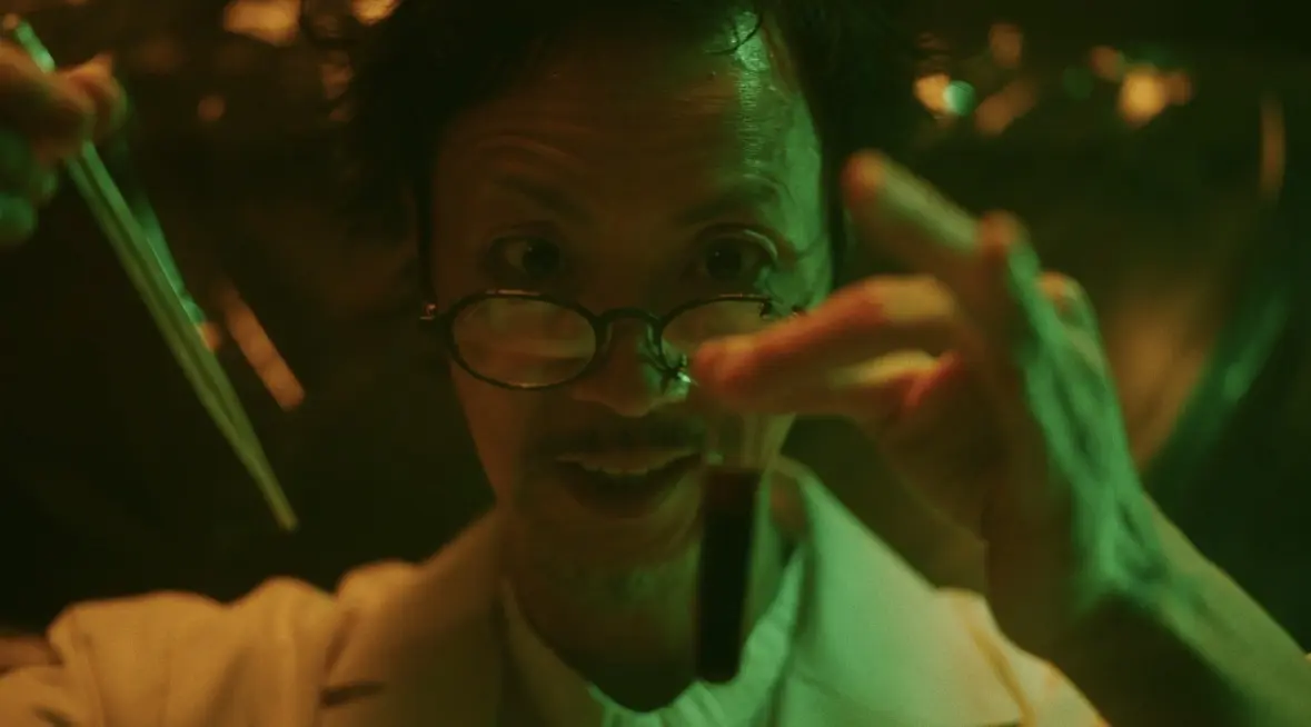 「陰謀論」MVより