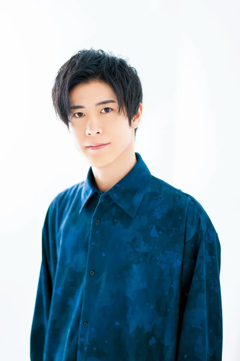 主人公のアズミ・レイ役を演じる大塚剛央さん