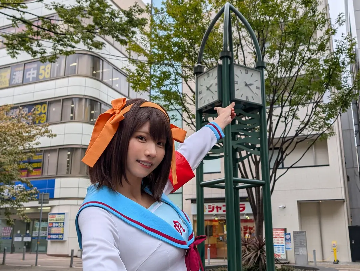 えなこさんが「アナザースカイ」で披露した涼宮ハルヒのコスプレ／画像は番組公式Xから