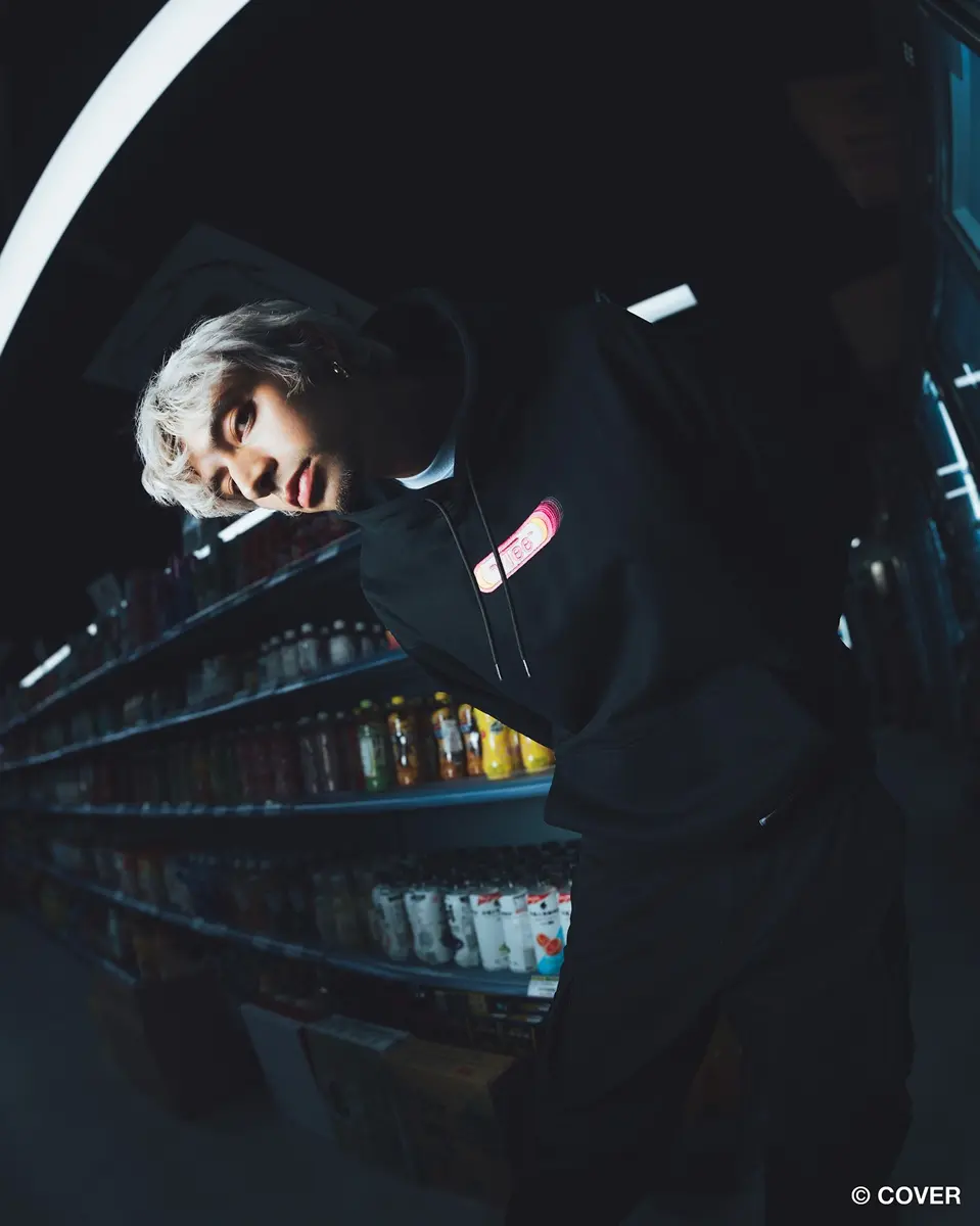 「VTee × hololive Collection」ルック12