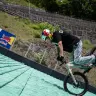 高難度トリック「Fakie Nose Manual」でスキージャンプ台を走破した西窪友海さん