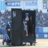 「冷たくて青い、夏が来た。クーリッシュ＆爽DAY」の始球式に出演した星街すいせいさん