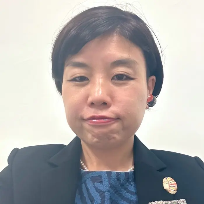 山崎ナオコーラ