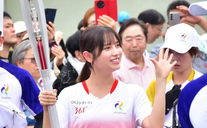 桃月なしこ、地元 豊橋で「アジア競技大会」の聖火ランナーに　第1走者として聖火つなぐ