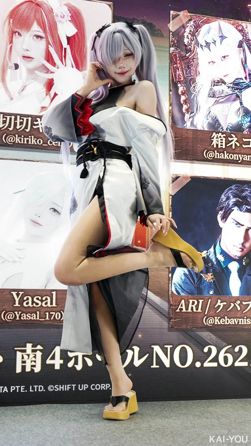 「コミックマーケット108」コスプレイヤー12