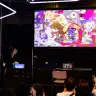 複数の作家によるリレー形式のライブドローイングで完成した作品