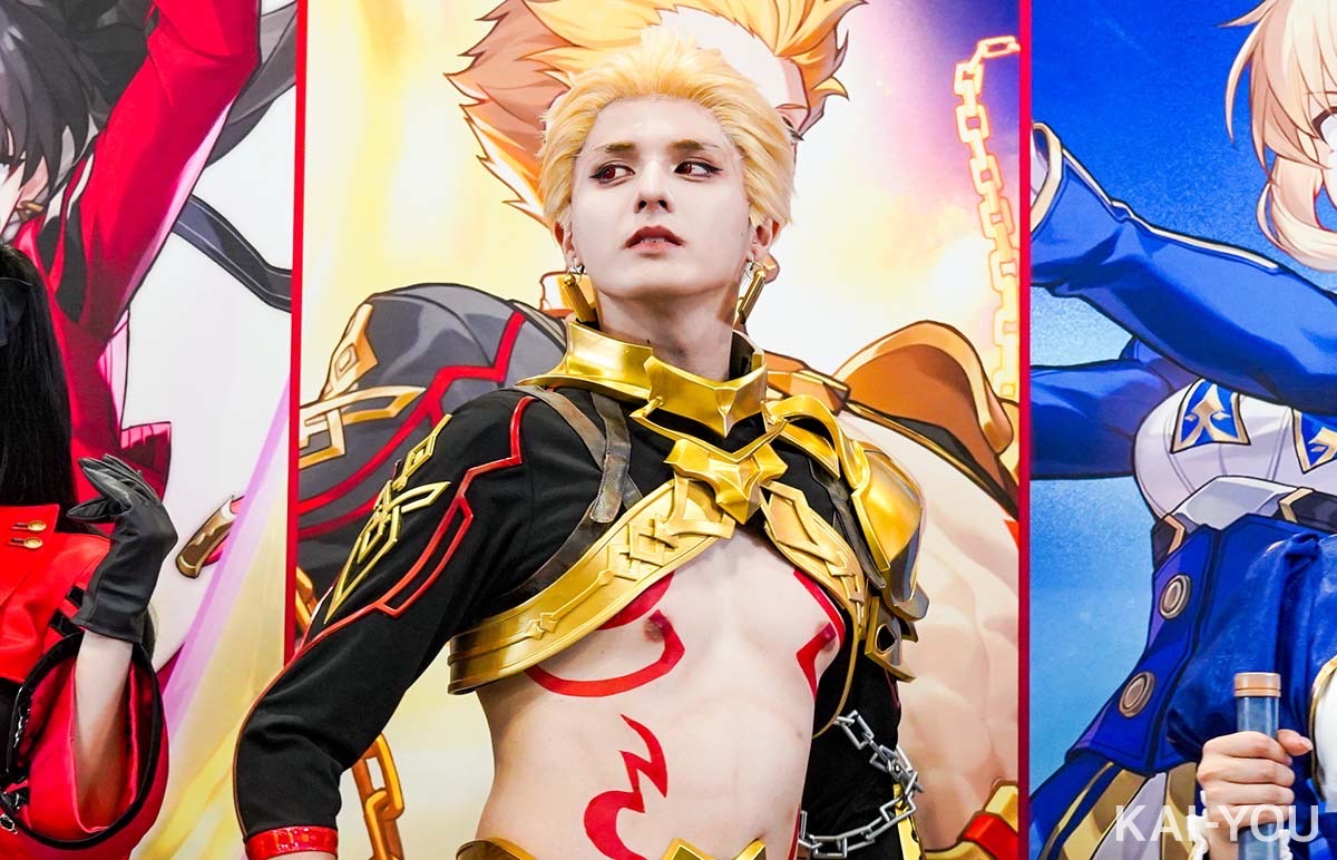 スタンミさんによるギルガメッシュのコスプレ-1