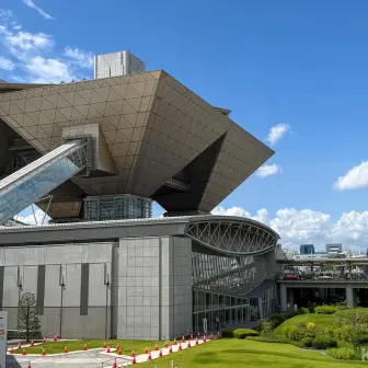 夏コミ開幕、初日は13万人が来場　コスプレや『超かぐや姫！』関連サークルなど活況