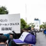 サークル・パンケーキオクトパスの列の最後尾（奥に見えるのは会場外に停泊していた東京海洋大学の船）