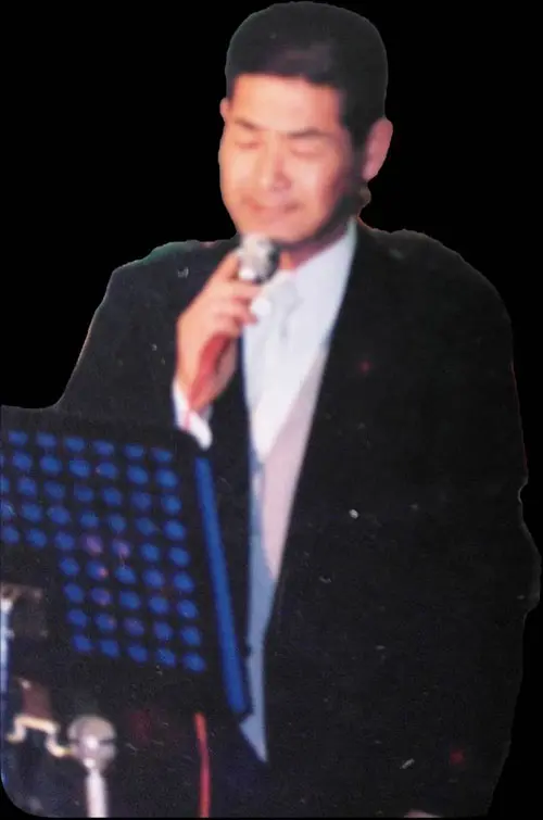32歳頃、歌手を目指していた五頭岳夫さん