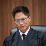 市原隼人さん演じる裁判長・神崎