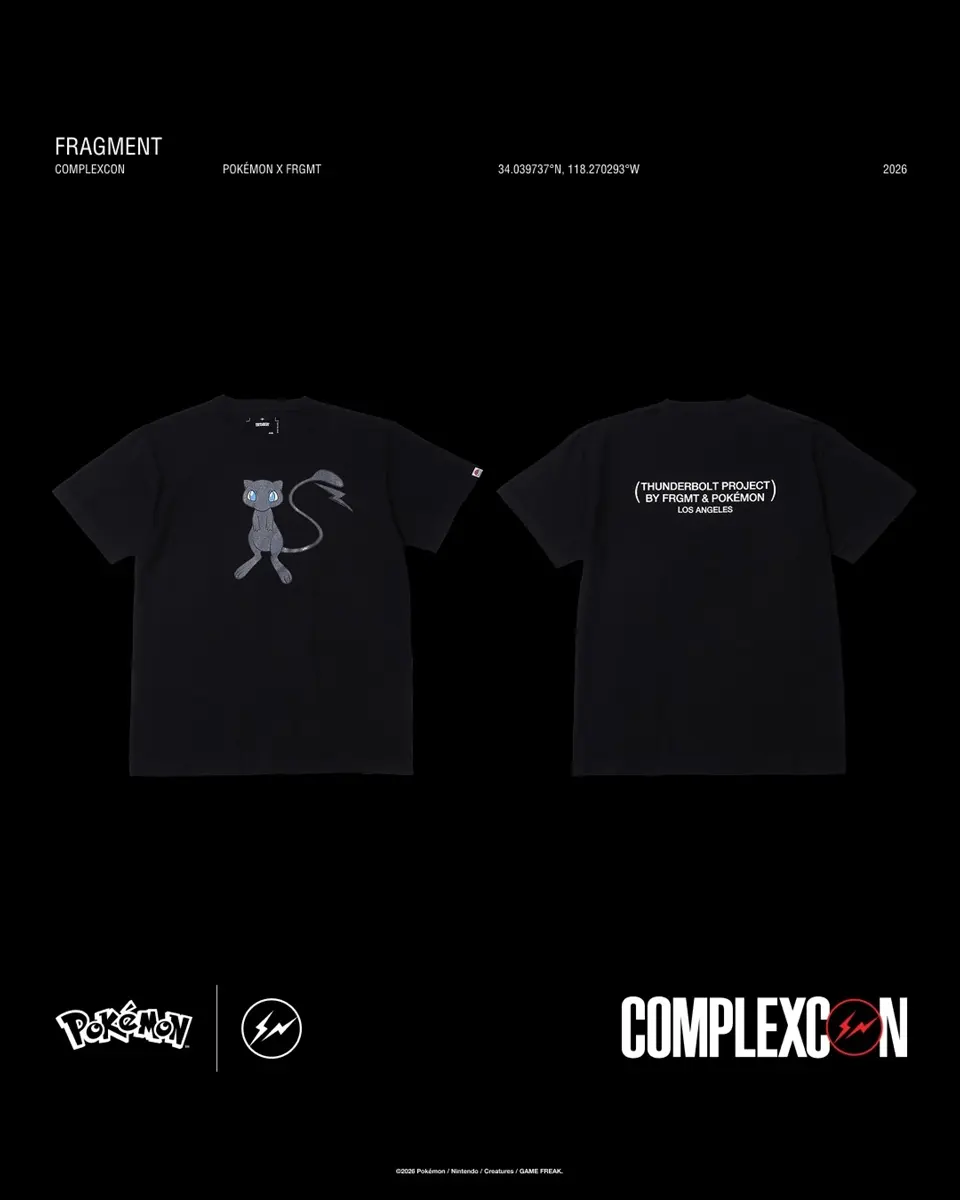 「Fragment × POKÉMON」コレクションのミュウがあしらわれたTシャツ